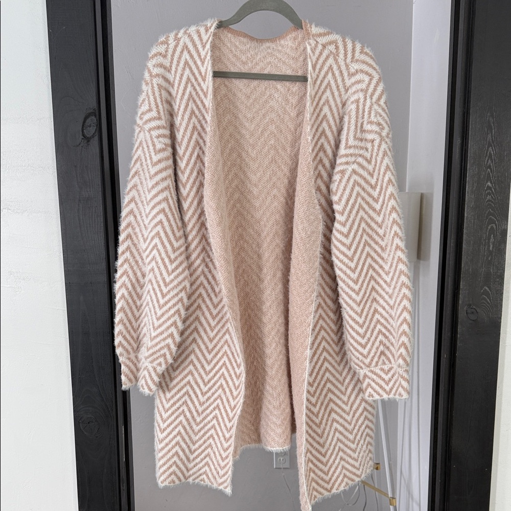 Women’s Chevron Print Long Cardigan, 3X (but fits down to an XL)